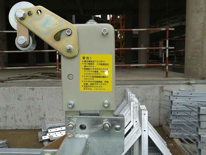 提升机、安全锁、电箱及配件